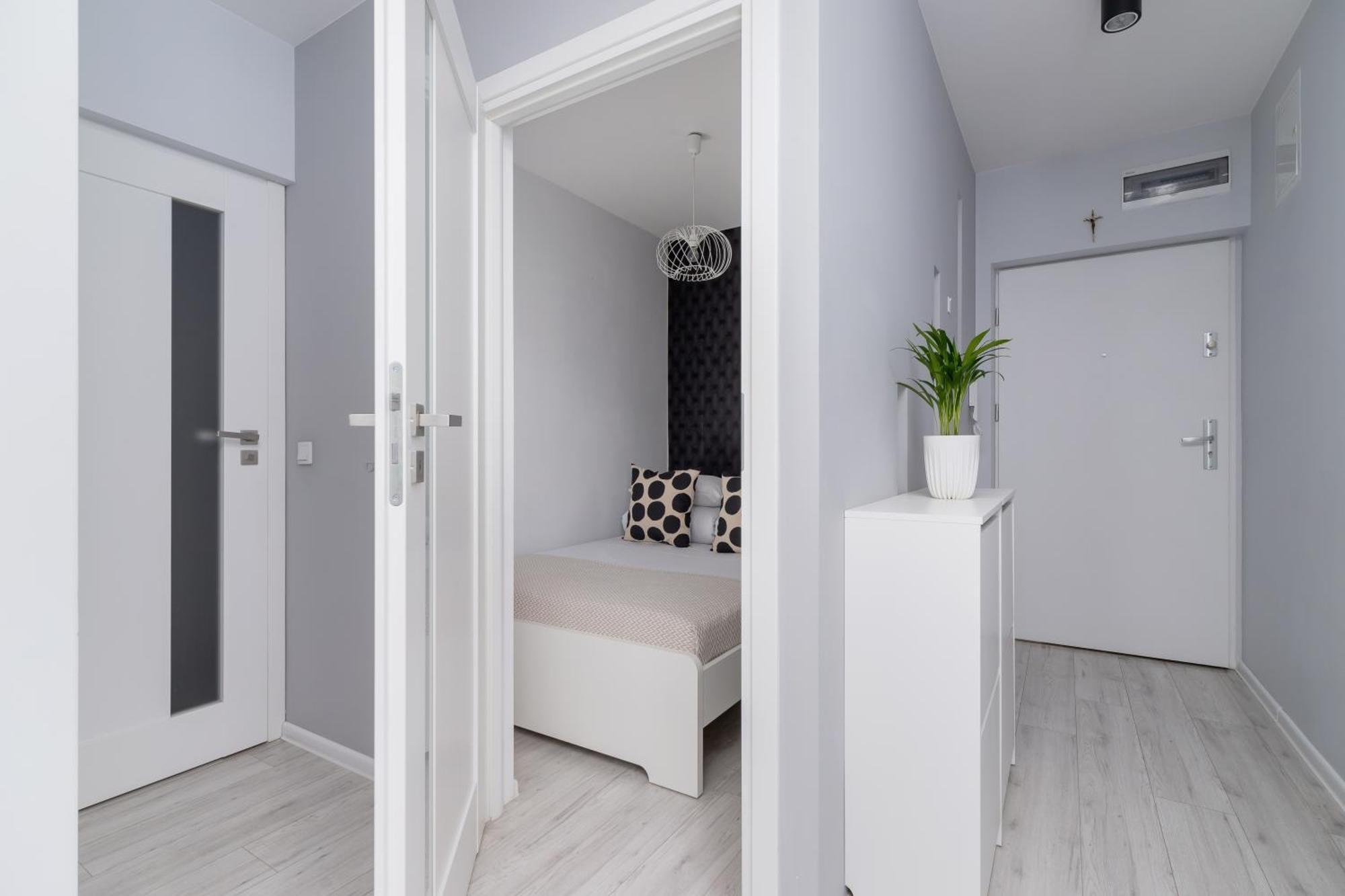 קרקוב One Bedroom Apartment With A Balcony - Dietla 109 Street מראה חיצוני תמונה